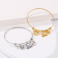 Bracelet extensible en fil plaqué or 18 carats avec breloque cœur pour maman, en acier inoxydable, étanche et hypoallergénique