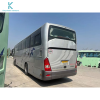Un bus d'occasion de haute qualité, presque neuf, modèle 6128, avec 50 sièges, doté d'un intérieur luxueux et d'une conception spacieuse