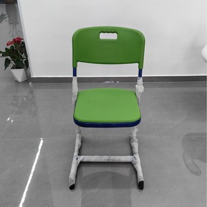 Chaise d'école à structure métallique durable pour enfant et étudiant, couleur verte, modèle MK 0001, numéro de pièce 24 001 - Product Image 1