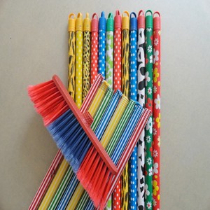 Wholesale China <strong>Broom</strong> Sticks Modern Industrial <strong>Broom</strong> Stick Lightweight &amp; Durable <strong>Wooden</strong> <strong>Broom</strong> <strong>Handle</strong> for Home Floor Cleaning - Product Image 1