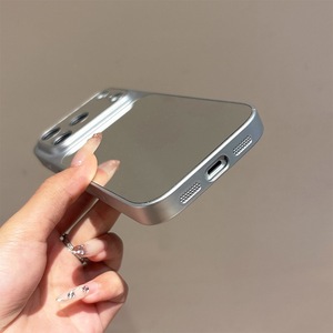 Coque de téléphone personnalisée avec miroir <span class=keywords><strong>argent</strong></span>é pour iPhone 17 Pro Max, design simple, antichoc, protection de l'appareil photo, compatible avec iPhone 16, 15 Plus, 14 - Product Image 5