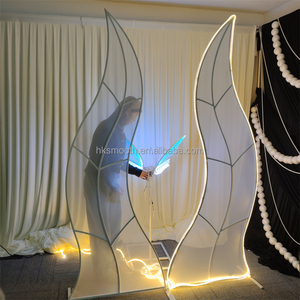 Arco de Metal Luminoso con Luces LED Blancas para Fiestas, Fondo de Escenario para Bodas con Diseño de Algas Marinas - Product Image 2