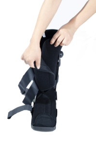 Aircast walker brace/de doble cara inflable caminando bota Diseño universal se adapta a la derecha o a la izquierda de pie - Product Image 2
