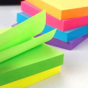 Bloc de Notas Adhesivas Fluorescentes Personalizadas de Seis Colores, 3x3 Pulgadas, Material Escolar PET, Bloc de Notas Adhesivas, Papel Adhesivo, Índice de Papelería - Product Image 2
