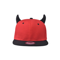 Gorra de Béisbol HKZB Personalizada, Estilo Hip Hop, con Visera Plana y Cuernos, Color Rojo o Negro, Protección Solar, Resistente al Viento