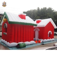 Château gonflable pour enfants sur le thème de la maison hantée d'Halloween, avec des fantômes et des gargouillons effrayants