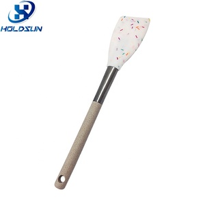 Spatule de cuisson en silicone blanc pour femmes au <span class=keywords><strong>foyer</strong></span> résistant à la chaleur et pour la cuisson et la pâtisserie à la maison - Product Image 3