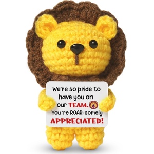 Animaux en peluche en crochet faits à la main, mignons lions, cadeaux uniques pour la fête des mères, Noël et anniversaire pour maman de la part de sa fille/sa fille. - Product Image 3
