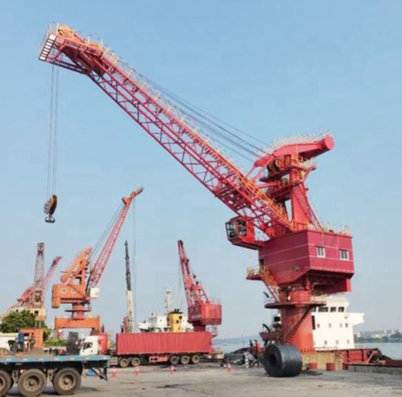 Портальный поворотный кран Harbour 5t-60t прецизионный контроль для тяжелого оборудования и подъема компонентов судна на верфях