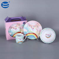 Vente chaude Ensemble de vaisselle en porcelaine pour enfants au design mignon d'animaux de dessin animé, sans danger pour le contact alimentaire, avec emballage en boîte de couleur