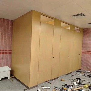 Hiện Đại Nhỏ Gọn Laminate Tổ Ong Bảng Điều Chỉnh Nhà Vệ Sinh Tủ Đầy Màu Sắc Cam <span class=keywords><strong>Overhead</strong></span> <span class=keywords><strong>Braced</strong></span> Nhà Vệ Sinh Phân Vùng Cho Các Trường Học - Product Image 6