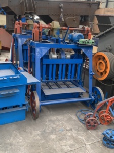 Mesin Pembuat Bata Beton Manual Skala Kecil dengan Struktur Ringkas untuk Produksi di Daerah Pedesaan - Product Image 4