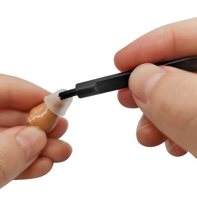 Hearing Aid Accessories with Metal Loop for Earphone Earwax Cleaning Tool Hearing Aid Brush