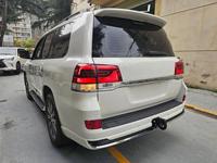 Offre Spéciale : Kit Carrosserie Toyota Land Cruiser 2008-2016 – Améliorez votre véhicule avec le style LC200 2020 – Nouveaux Kits Carrosserie PP, Pare-chocs Avant, Phares, Capot