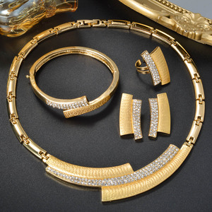 Parures de Bijoux en Or de Dubaï <span class=keywords><strong>pour</strong></span> Femmes, Collier, Boucles d'Oreilles, Bague et Bracelet, Parure de Mariée - Product Image 3