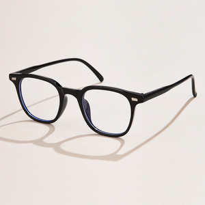 <span class=keywords><strong>Prix</strong></span> Usine Design Vintage Lunettes Transparents Anti-Lumière <span class=keywords><strong>Bleue</strong></span> pour Ordinateur Montures de Lunettes 2024 - Product Image 6