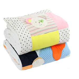 <span class=keywords><strong>Set</strong></span> Copripiumino <span class=keywords><strong>e</strong></span> Lenzuolo per Culla Neonato in Cotone Morbido <span class=keywords><strong>e</strong></span> Traspirante con Simpatico Orsetto Cartone Animato - Vendita Calda - Product Image 1