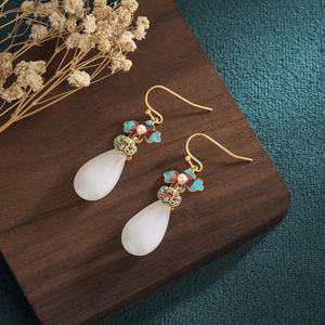 Boucles d'oreilles pendantes en jade <span class=keywords><strong>de</strong></span> style vintage, plaqué or 24 carats, classiques Hanfu, longues pampilles, mode nationale, élégantes pour femmes - Product Image 4