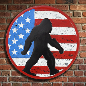 Artesanía en Metal, Placa de Pared de Hierro Fundido Big Foot, Proveedor y Fabricante de Letreros Metálicos de Buena Calidad, Bandera de EE. UU. y Hombre Primitivo - Product Image 1