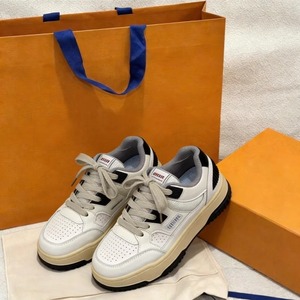 Vente en gros de baskets de marque de haute qualité pour femmes, chaussures de marche de luxe pour hommes, chaussures de sport personnalisées en cuir véritable de luxe - Product Image 4