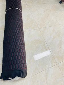 Tissu synthétique artificiel en PVC matelassé avec texture daim, broderie personnalisée, pour tapis de voiture avec mousse - Product Image 2