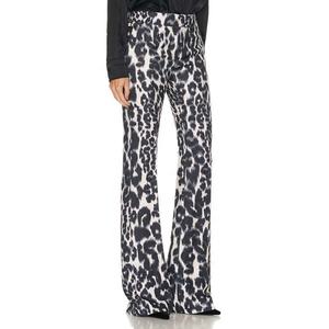 Jeans personnalisés OOTD de haute qualité pour femme, décontractés et sexy, taille haute, délavés à l'acide, imprimé léopard, coupe évasée en denim - Product Image 2