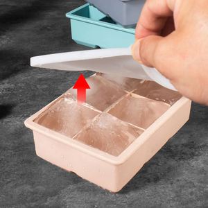 Bac à glaçons en silicone en gros avec couvercle, sans BPA, démoulage facile, empilable, grand moule à glace pour whisky, cocktail, café glacé, OEM - Product Image 3
