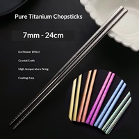Ensemble individuel cuillère et baguettes en titane pur avec manches colorées, design moderne et minimaliste, origine Chine
