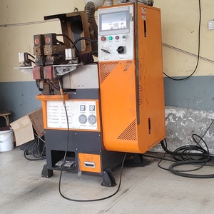 Machine de soudage par flash automatique à économie d'énergie - Product Image 1