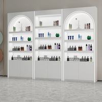 Ensemble de comptoirs de réception haut de gamme, écologiques, durables et personnalisés pour bijouterie de centre commercial de luxe