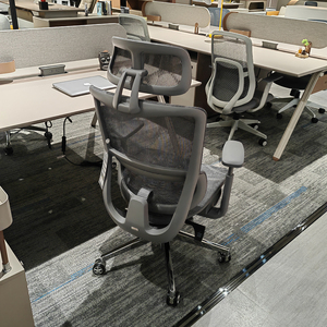 Silla de oficina de malla con respaldo alto Huahang de alta calidad con altura ajustable 360 Marco de metal giratorio Soporte lumbar 1 año de garantía - Product Image 5