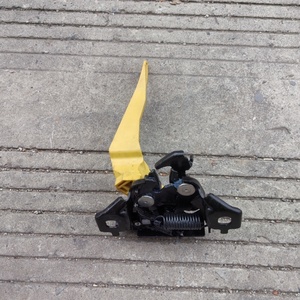 Serrure de capot de voiture de pièces automobiles pour X-trail rogue T32 2021 <span class=keywords><strong>2022</strong></span> 2023 - Product Image 2