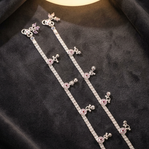 Elegantes Tobilleras Plateadas Payal para Mujeres con Sentido de la Moda, Joyería Religiosa Tradicional para el Pie, Ideal para Uso Diario y Festivales - Product Image 3