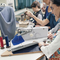 Machine à coudre manuelle portable mini pour sacs et chaussures, usage domestique OEM, couture manuelle en plastique avec boutonnière verrouillable