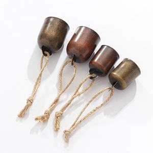 Kundenspezifische Vintage Weihnachtsglocke aus Schmiedeeisen im Großhandel, Moderne gerade Wanddekoration, Horn-Schlitten-Glocke, Vintage Metall zu Weihnachten - Product Image 1