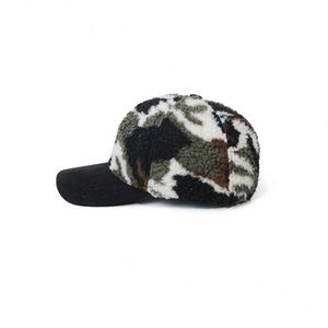 Casquette de baseball d'hiver en velours côtelé avec bordure camouflage, doublure en polaire chaude, design 5 panneaux, logo brodé personnalisé - Product Image 5