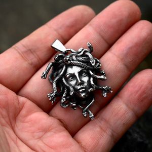 SS8-1305P Neues Design 316L Edelstahl Punk Schlangen-Prinzessin Medusa-Anhänger Gothic Biker Schmuck Geschenk - Product Image 4