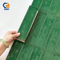 Carreaux de sol en porcelaine brillante 60x240mm, épaisseur 12mm, avec bordures texturées métalliques, pour usage intérieur moderne en villa, cuisine, salle de bain, appartement