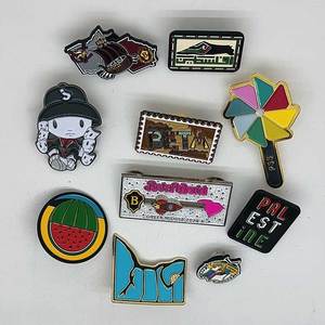 Tùy Chỉnh Cá Nhân Kim Loại <span class=keywords><strong>Pin</strong></span> Huy Hiệu Châu Âu Câu Lạc Bộ Thể Thao Ve Áo <span class=keywords><strong>Pin</strong></span> Tùy Chỉnh Men Cứng <span class=keywords><strong>Logo</strong></span> Câu Lạc Bộ Bóng Đá <span class=keywords><strong>Pin</strong></span> Trâm - Product Image 3