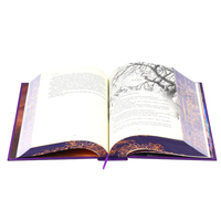 Impression de livres de luxe sur mesure, couverture rigide extra épaisse, dorure à chaud, bords vaporisés à motifs, fabricant de romans