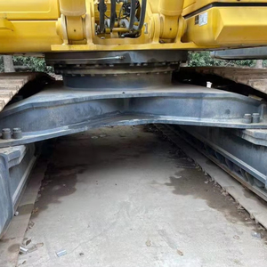 Excavadora de cadenas usada Komatsu PC450, motor diésel, modelo 2023, 45 toneladas, excelente estado, equipo de construcción de alta eficiencia - Product Image 4