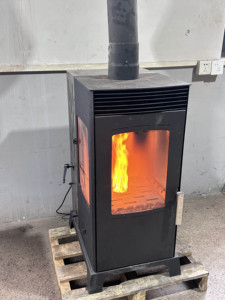 Estufa de pellets de madera de 8KW de doble propósito, calentador de estufa de leña de diseño moderno sin electricidad, Estufa de pellets respetuosa con el medio ambiente - Product Image 6