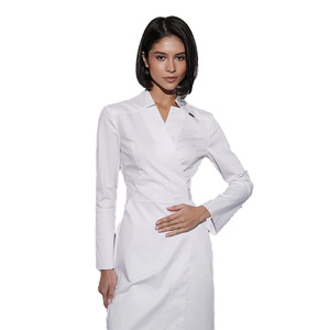 Bata de laboratorio de tela tejida blanca personalizada para adultos para uniformes de restaurante y bar - Product Image 3