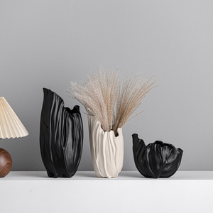 Vase en céramique Little Red Book Explosions, décoration créative pour arrangement floral, ornements de bureau à domicile, artisanat transfrontalier - Product Image 2