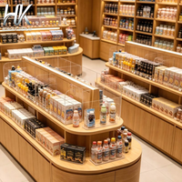 Vitrine de présentation en bois moderne et écologique avec éclairage LED, étagère murale et comptoir central pour boutique de jouets