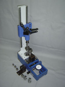 Comparador Electrónico de Calibres para Aceite Ligero y Materiales de Acero, Estándar ASTM 1060, Instrumentos Kudale, Medición con Inspección de Laboratorio de 1 Año - Product Image 2