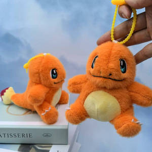 Vente en gros de jouets en peluche <span class=keywords><strong>Pokémon</strong></span> d'anime japonais, porte-clés en peluche Pikachu, poupées en peluche <span class=keywords><strong>Charmander</strong></span> et Bulbasaur - Product Image 2