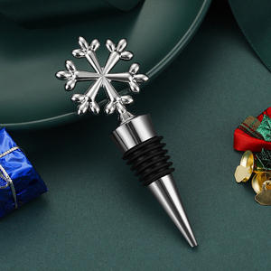 Bouchon de bouteille de vin de Noël créatif, design flocon de neige or argent, logo personnalisé, cadeau en métal élégant pour les occasions festives - Product Image 6