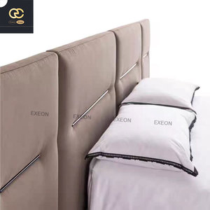 Bộ phòng ngủ sang trọng và tinh tế-giường bọc da Hiện Đại-phòng ngủ chính của biệt thự-Giường Màn hình rộng - Product Image 4