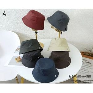 Cappello a secchiello impermeabile colorato unisex regolabile taglia unica - Product Image 1